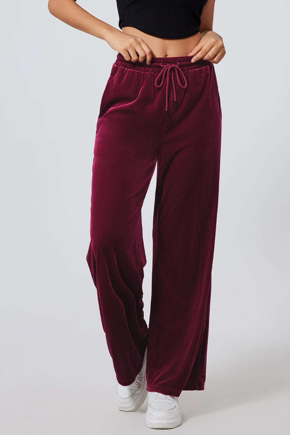 Burgundy Solid Drawstring Waist Wide Leg PantsMaterial:95%Polyester+5%Elastane

• Luxurious burgundy color adds a touch of sophistication to these wide-leg pants, suitable for both casual outings and formal eve