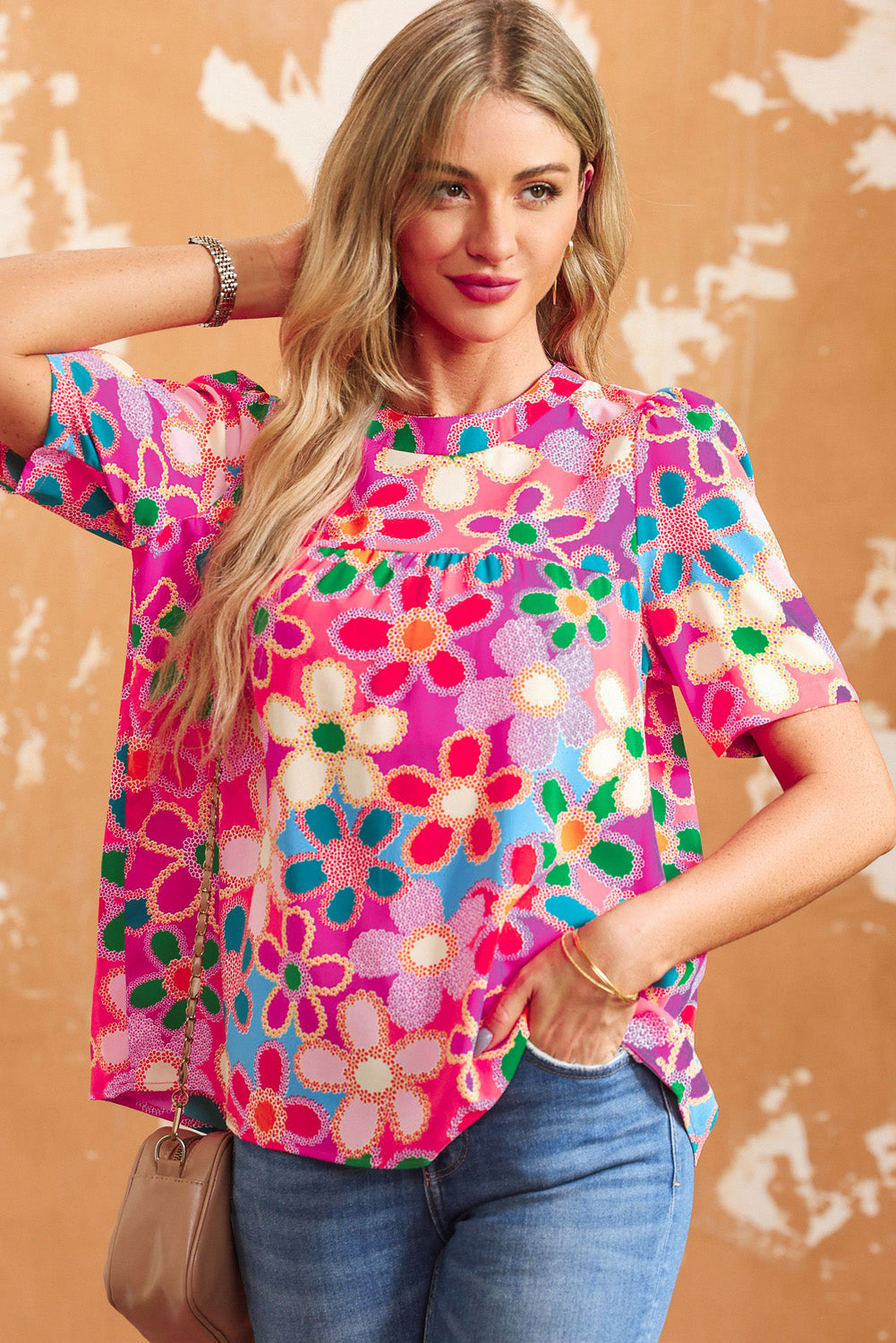 Purple Floral Print Crew Neck Short Sleeve BlouseMaterial:100%Polyester



		This blouse can be ordered in bulk for wholesale purposes.
	
	
		The floral print creates a delicate and romantic look.
	
	
		The