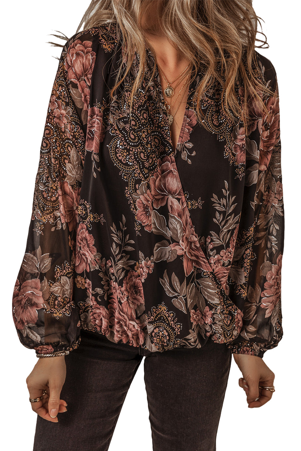 Black Floral Print Criss Cross V Neck Balloon Sleeve BlouseMaterial:100%Polyester

• Embrace elegance with the blouse, perfect for adding a touch of sophistication to your daily outfits.
• The striking floral print adds a 