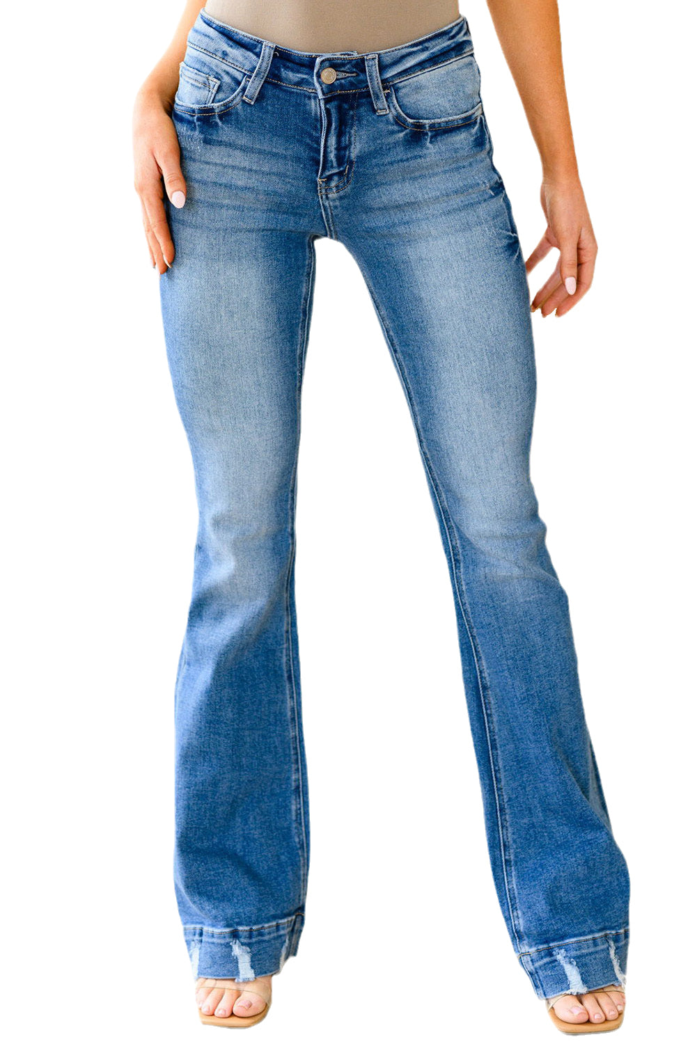 Sky Blue Slight Distressed Washed Flare JeansMaterial:65%cotton+33%polyester+2%Elastane



		Elevate your everyday style with these stylish flared jeans, perfect for various daily occasions. 
	
	
		The hig