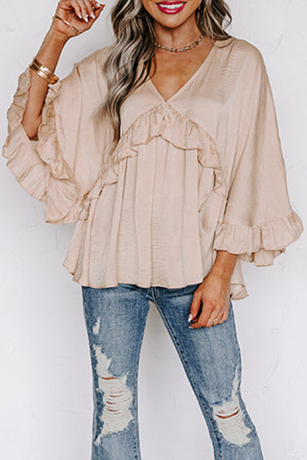 Apricot V Neck Draped Batwing Sleeve Ruffle TopMaterial:85%Viscose+10%Polyester+5%Elastane



		Elegant v-neckline accentuates collarbones
	
	
		Flowy draped fabric flatters all body types
	
	
		Batwing s