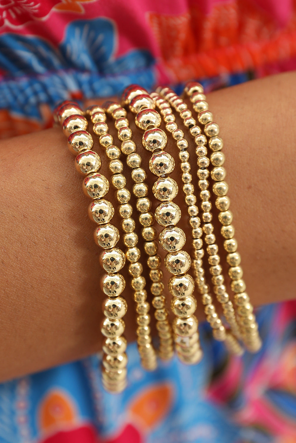 Gold 7pcs Set Minimalist Beaded Luxury Bracelet SetMaterial:100%Alloy

• Elevate your wrist game with this bracelet set, perfect for adding a touch of elegance to any outfit.
• This set includes seven unique bracel