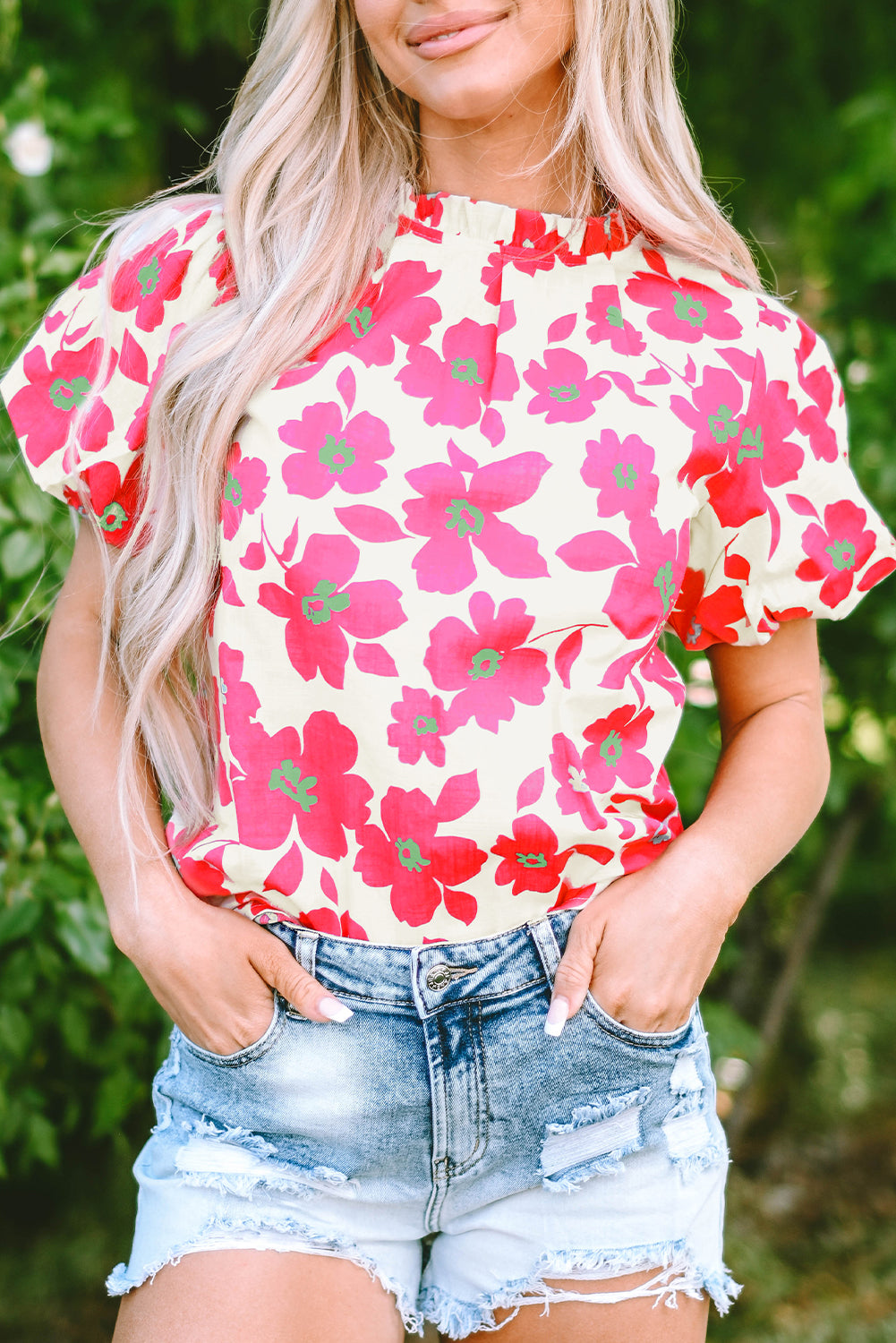 Beige Puff Sleeve Frill Neckline Floral BlouseMaterial:100%Cotton



		The blouse features a charming floral pattern and elegant frill neckline, adding a touch of romance to your outfit.
	
	
		Crafted from 