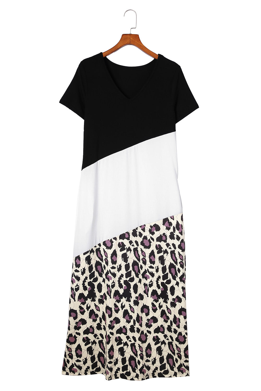 Black Leopard Color Block Side Slit T Shirt Maxi DressMaterial:95%POLYESTER+5%ELASTANE



		•The dress features a unique combination of color block and leopard print, making it a statement piece that can be styled in 