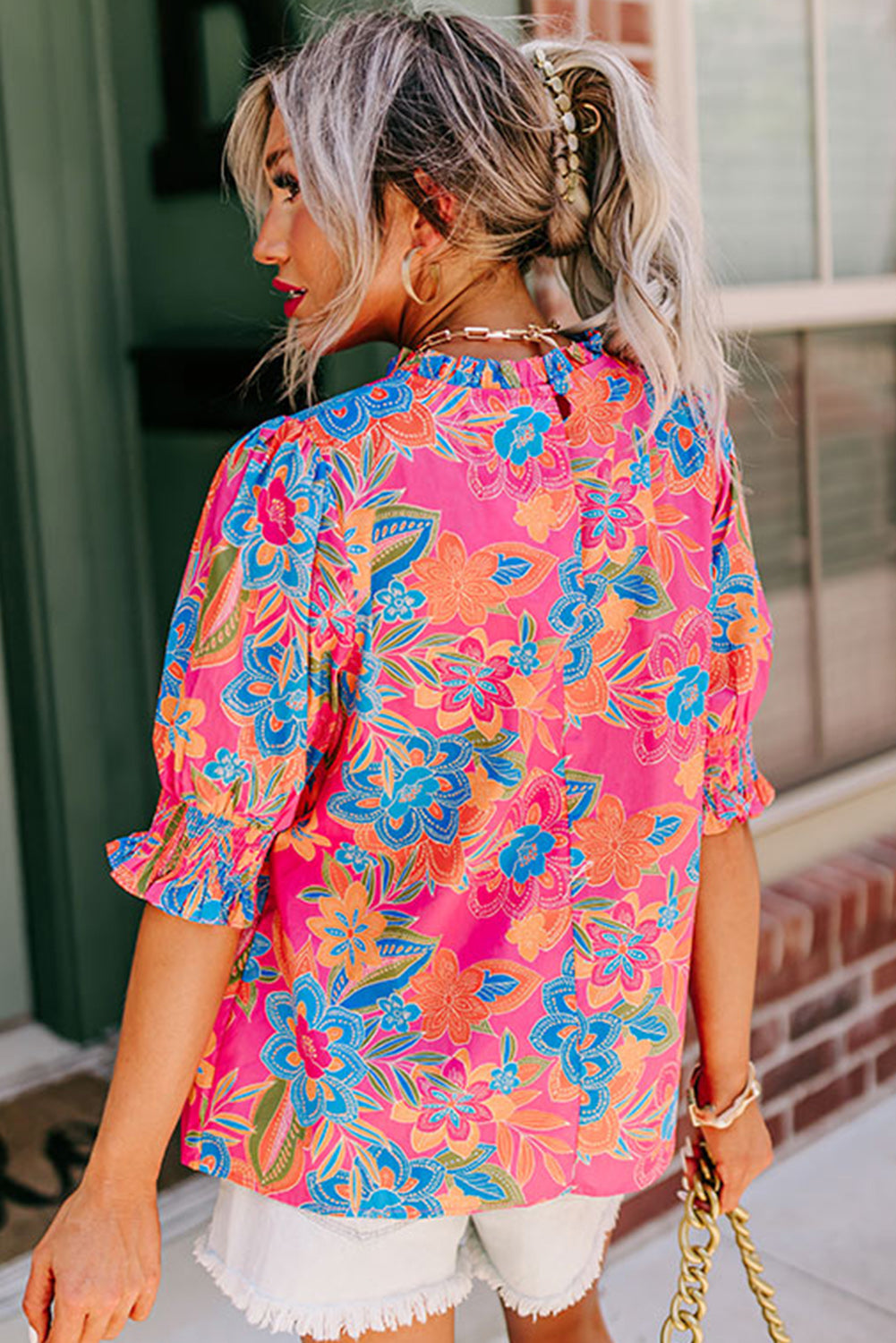 Rose Frill Neck Puff Sleeve Boho Floral BlouseMaterial:97%Polyester+3%Elastane



		The blouse features a charming bohemian floral print, adding a touch of femininity and boho flair to your outfit.
	
	
		Wi