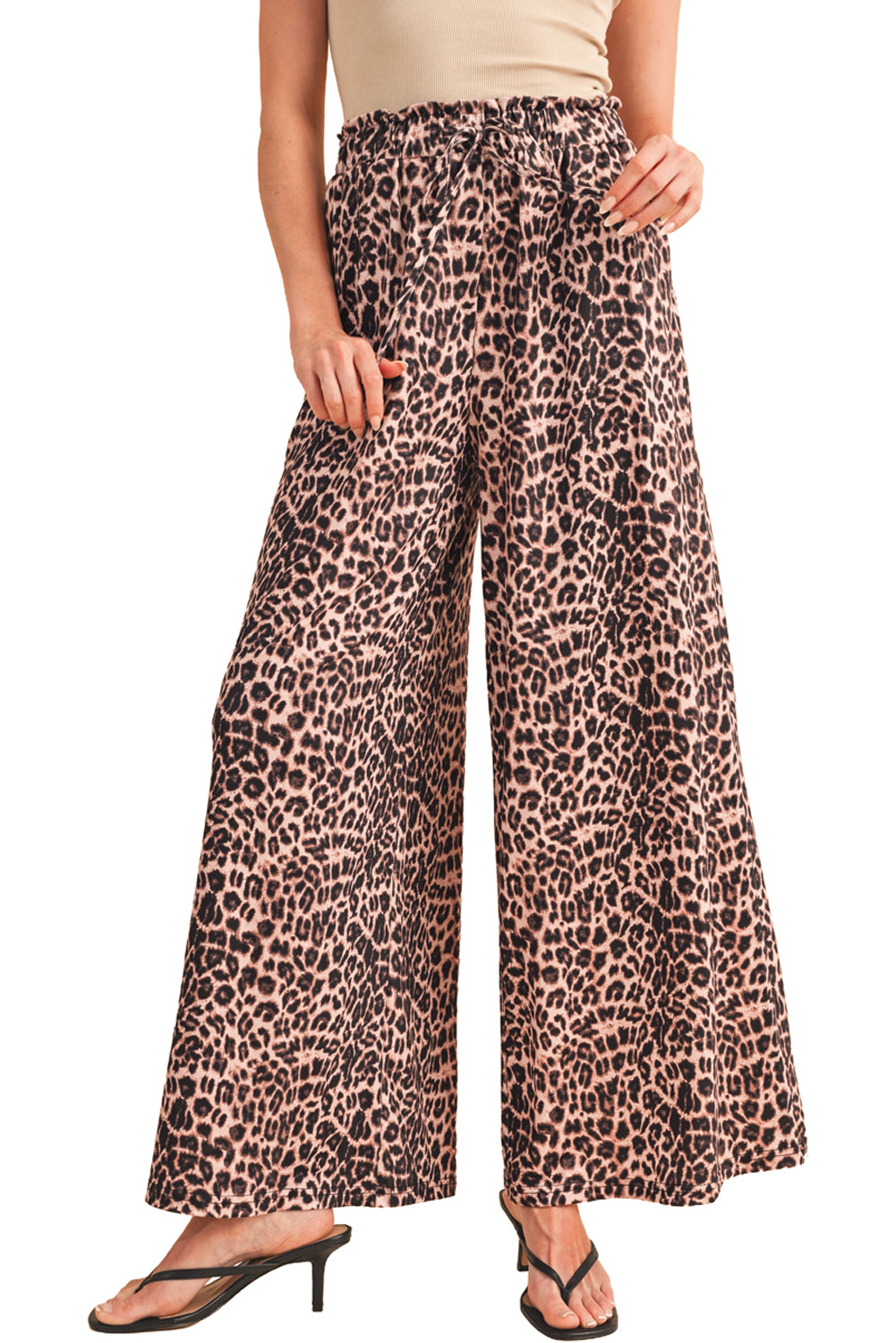 Beige Boho Leopard Print Wide Leg PantsMaterial:95%Polyester+5%Elastane



		Achieve a fierce and wild look with these animal print pants. 
	
	
		The oversized fit and wide-leg design infuse a chic b