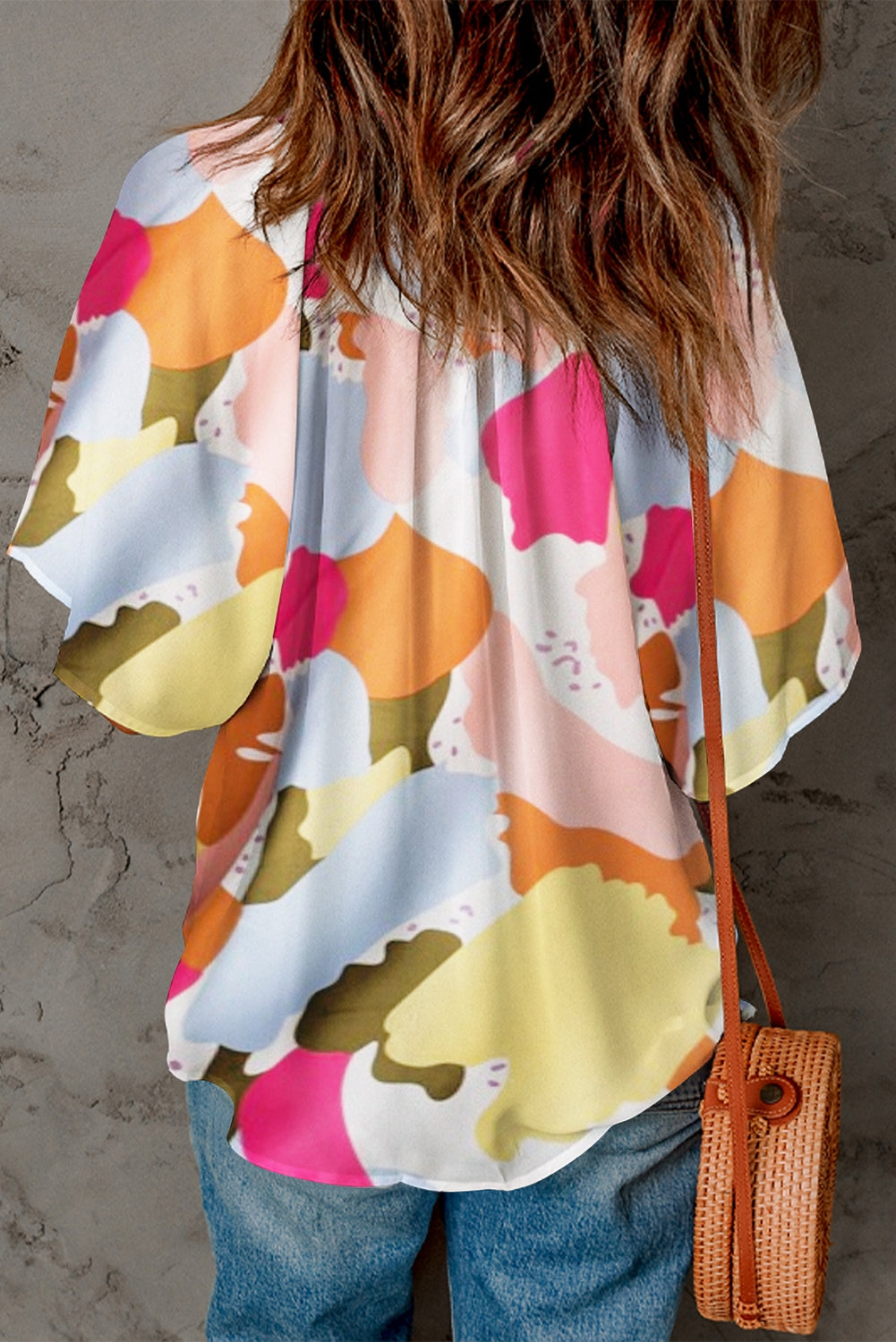 Multicolor Abstract Print Flutter Sleeve V Neck BlouseMaterial:100%Polyester



		Flutter sleeves for a feminine touch.
	
	
		V-neckline adds a flattering silhouette.
	
	
		Lightweight and breathable fabric for 