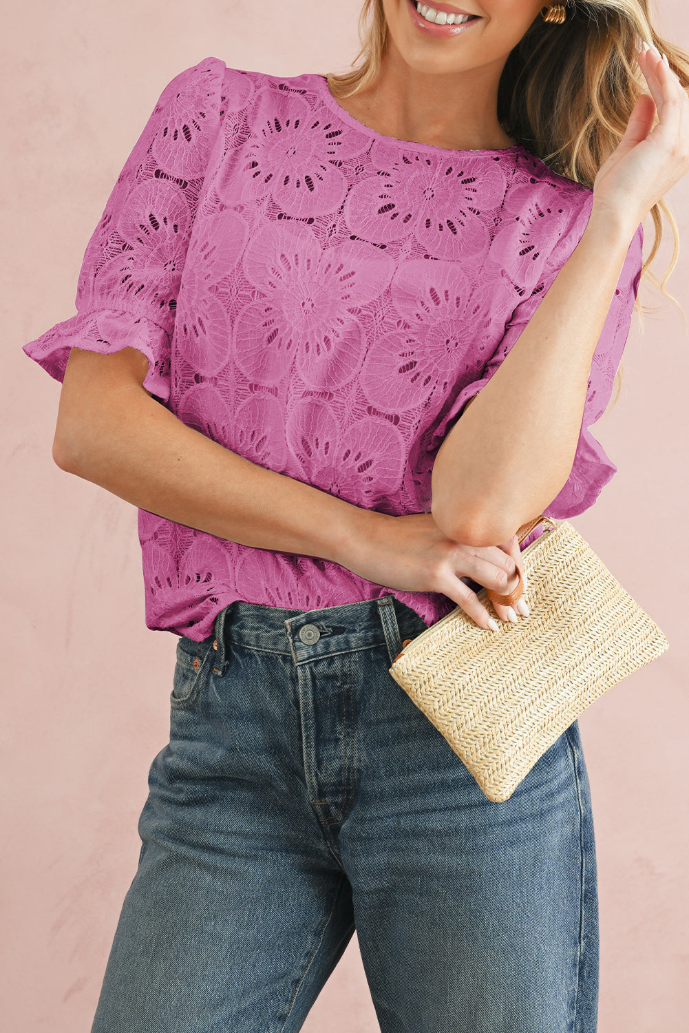 Black Flower Eyelet Jacquard Keyhole Back Puff Sleeve TopMaterial:70%Cotton+30%Polyamide

• Elevate your wardrobe with the top, featuring intricate eyelet detailing and elegant puff sleeves for a touch of sophistication. 