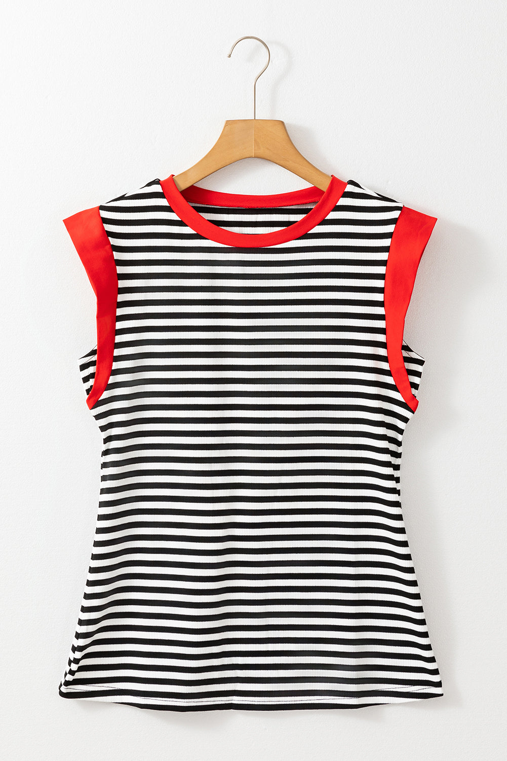 Black Stripe Colorblock Edge Round Neck Sleeveless TopMaterial:95%Polyester+5%Elastane

• Effortlessly chic, this top combines classic stripes with a modern colorblock design for a trendy look..
• Crafted from high-qu