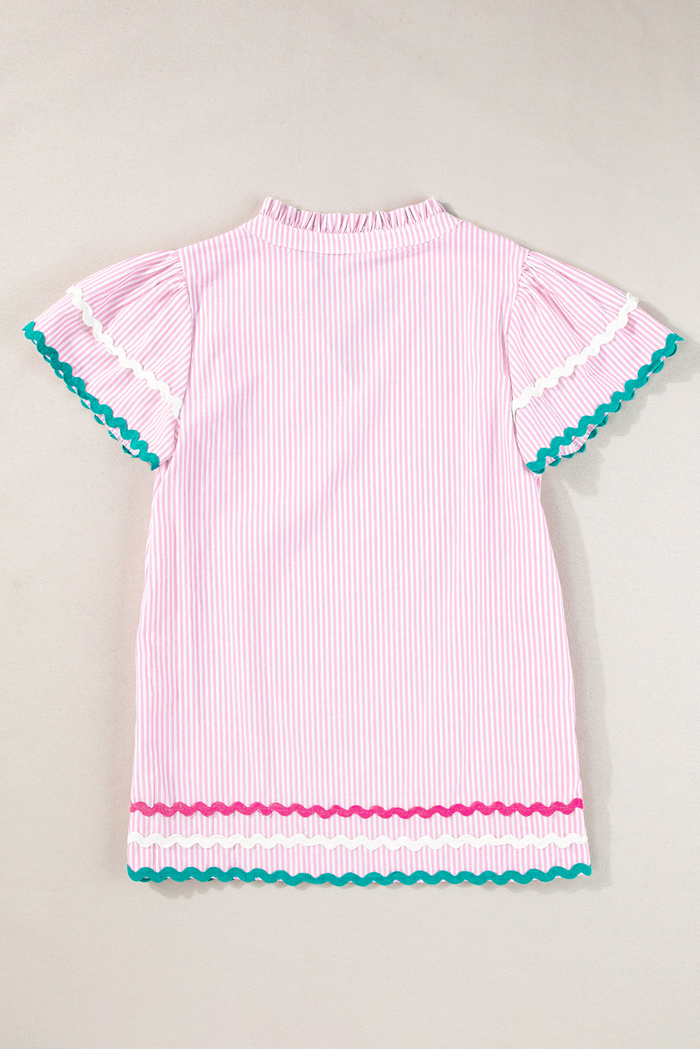 Sky Blue Striped Ricrac Splicing Frill V-Neck BlouseMaterial:100%Cotton



		Playful stripes: This blouse features a fun striped pattern with flirty frill details and a flattering V-neck.
	
	
		Chic and charming: