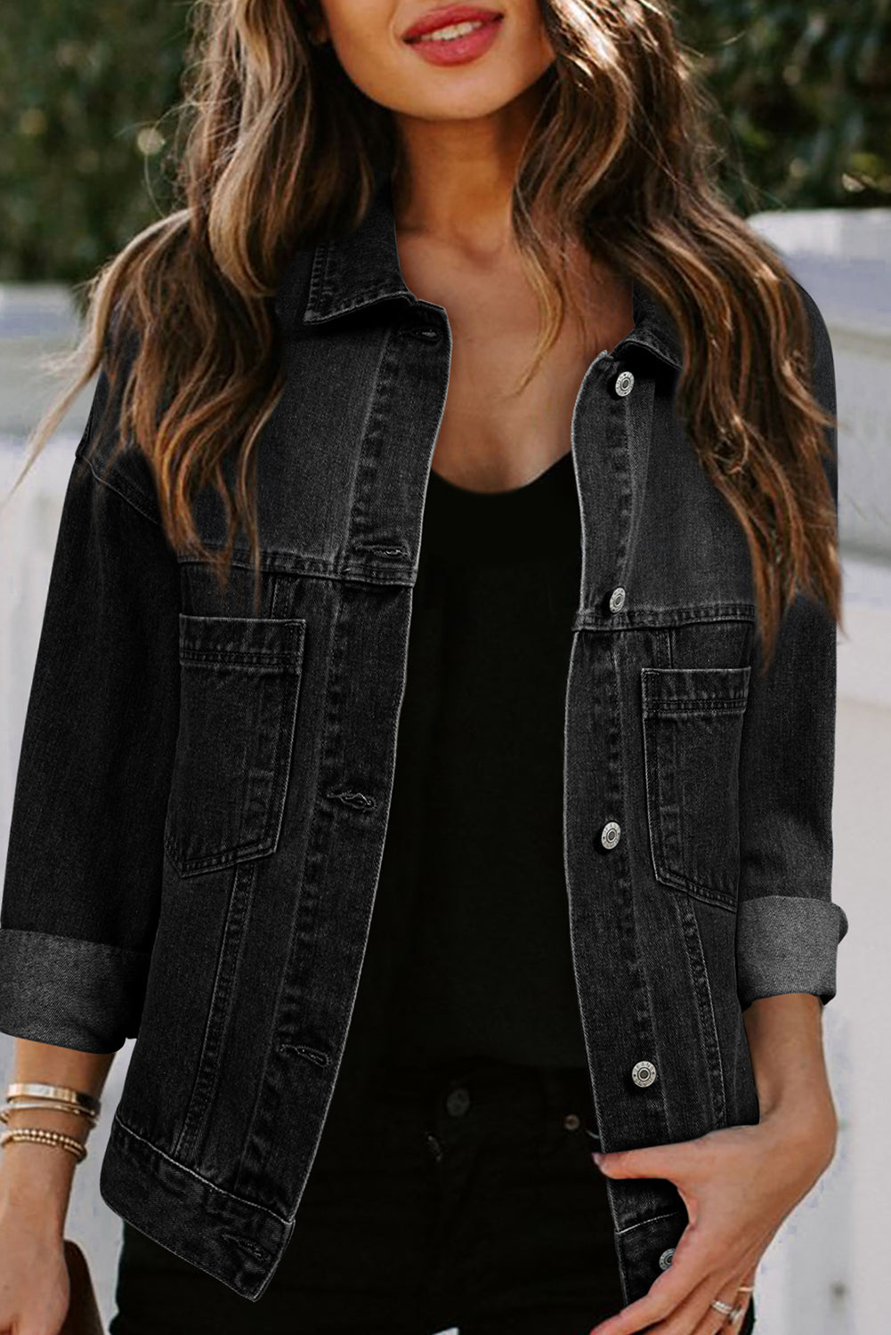 Dark Blue Washed Oversized Pocketed Denim JacketMaterial:75%Cotton+25%Polyester

• Classic dark blue denim jacket with a washed finish for a trendy, worn-in look that's perfect for casual outings or layering over