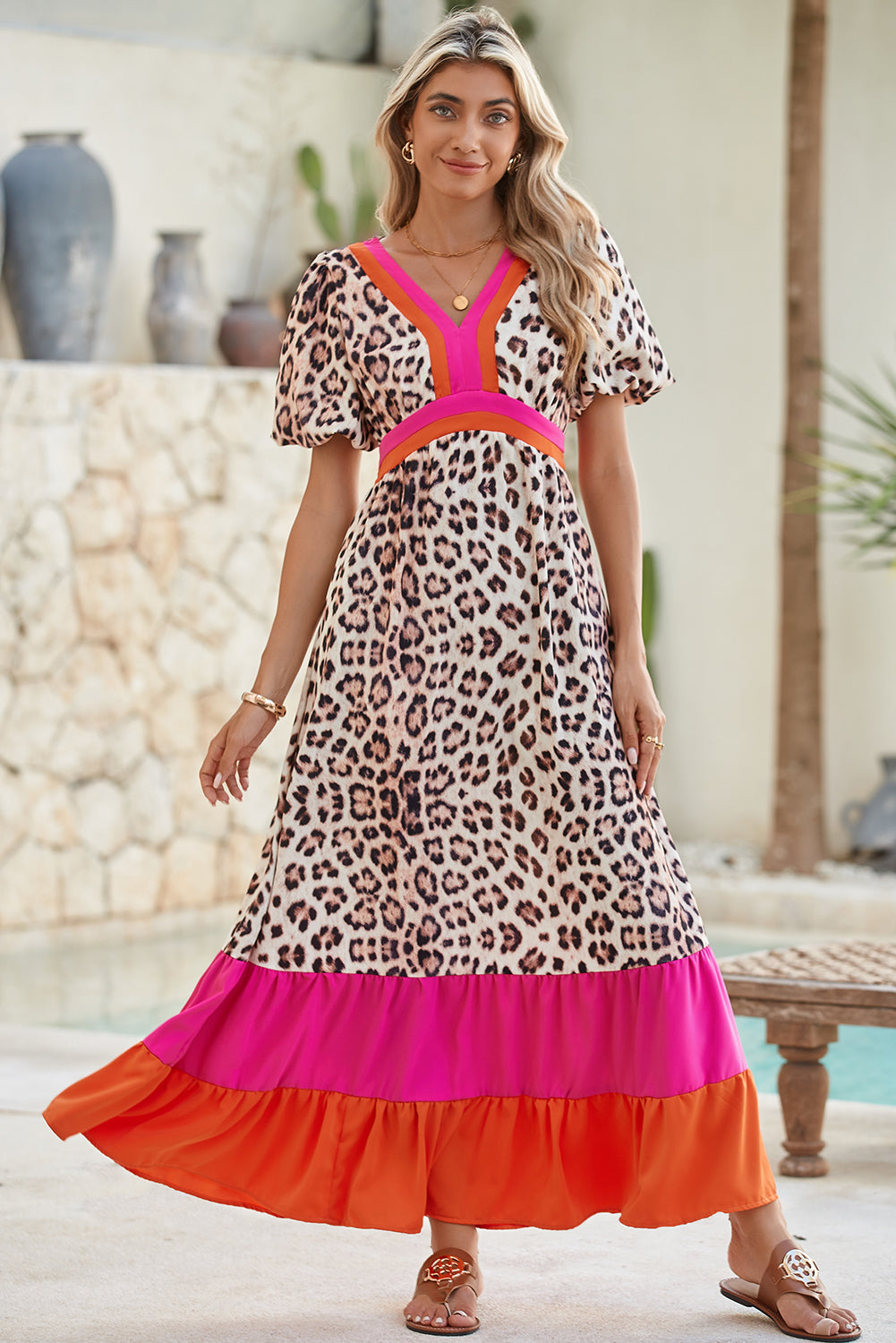 Bright Pink V-neck Leopard Print Colorblock Maxi DressMaterial:100%Polyester



		The eye-catching leopard print effortlessly adds a touch of wild sophistication, ensuring you stand out at any event or occasion.
	
	