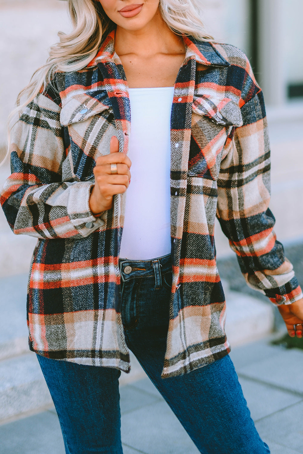 Khaki Plaid Print Casual Button Up Pocket ShacketMaterial:100%Polyester



		Sweet yet rugged plaid details adorn this cozy shirt
	
	
		Designed with a button front, long sleeves, large front pockets &amp; an 