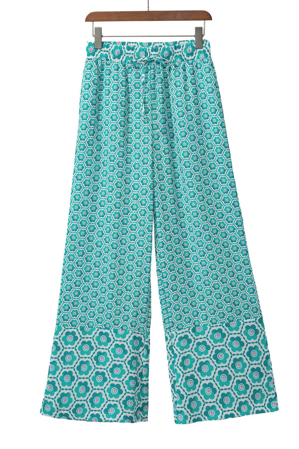 Green Boho Geometric Print Drawstring High Waist Flared PantsMaterial:100%Polyester

• Elevate your daily style with these pants, featuring a high waist design for a flattering silhouette.
• The intricate geometric print add