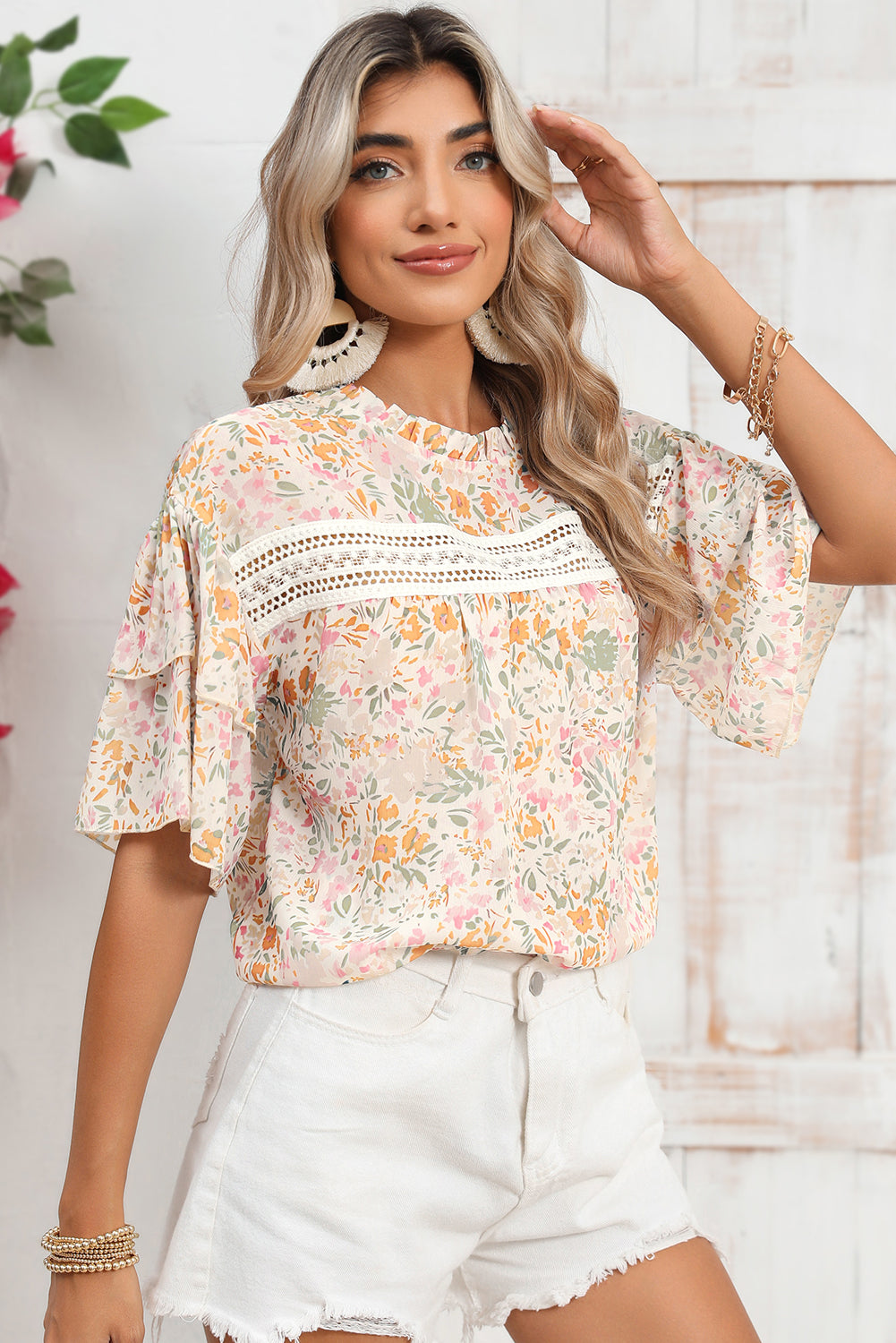 Multicolor Floral Print Wide Batwing Sleeves BlouseMaterial:100%Polyester



		The round neck design gives a classic touch to the blouse
	
	
		Wide ruffle sleeves make a statement and add volume
	
	
		Lace sp