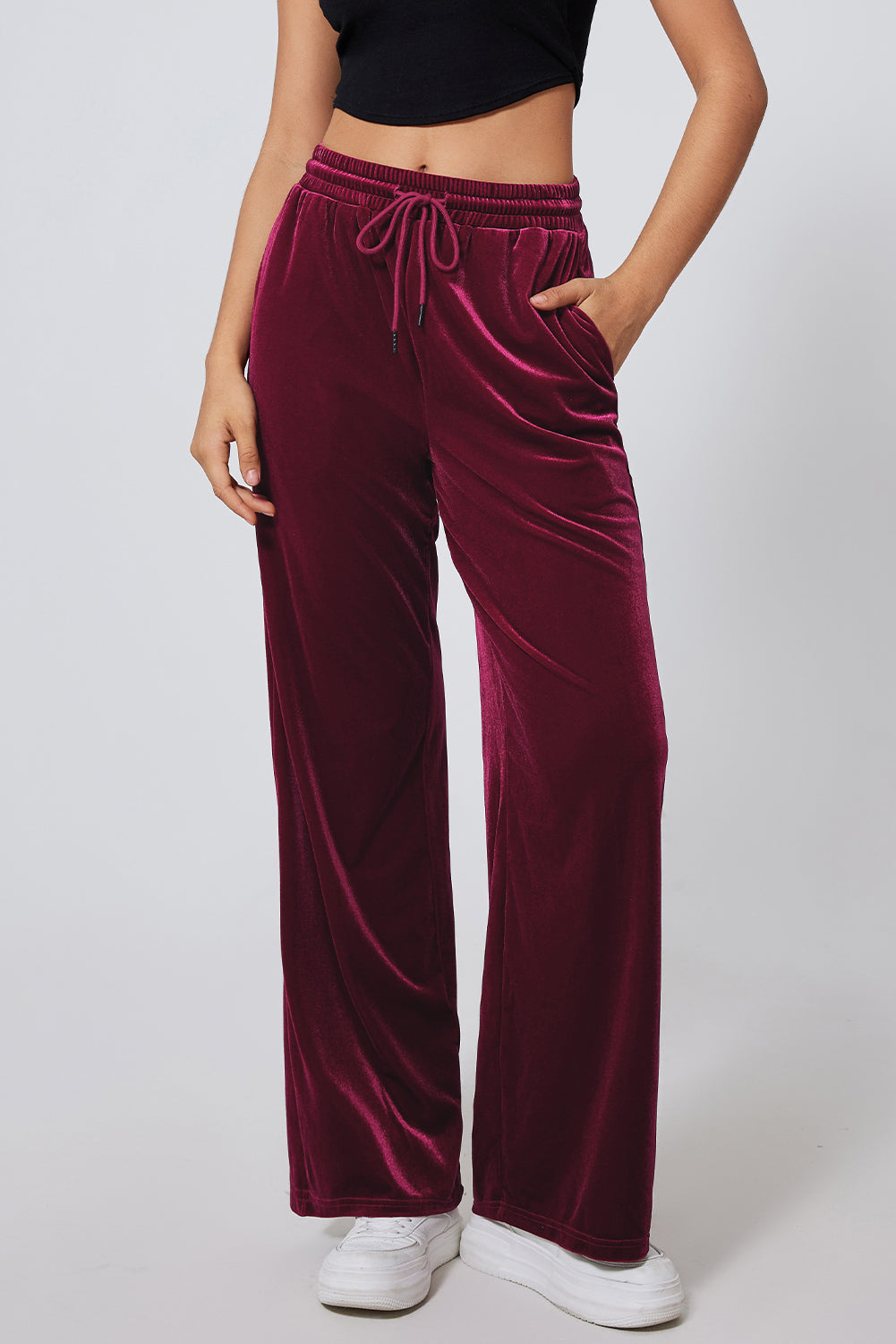 Burgundy Solid Drawstring Waist Wide Leg PantsMaterial:95%Polyester+5%Elastane

• Luxurious burgundy color adds a touch of sophistication to these wide-leg pants, suitable for both casual outings and formal eve