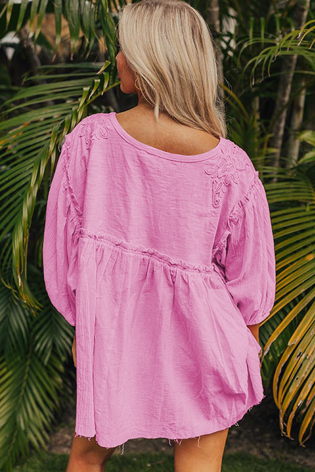 Pink Bracelet Sleeve Frill Detail Babydoll BlouseMaterial:100%Cotton

• Delicate pink lace accents add a touch of elegance to this babydoll blouse, perfect for a charming look.
• The bracelet sleeves provide a st