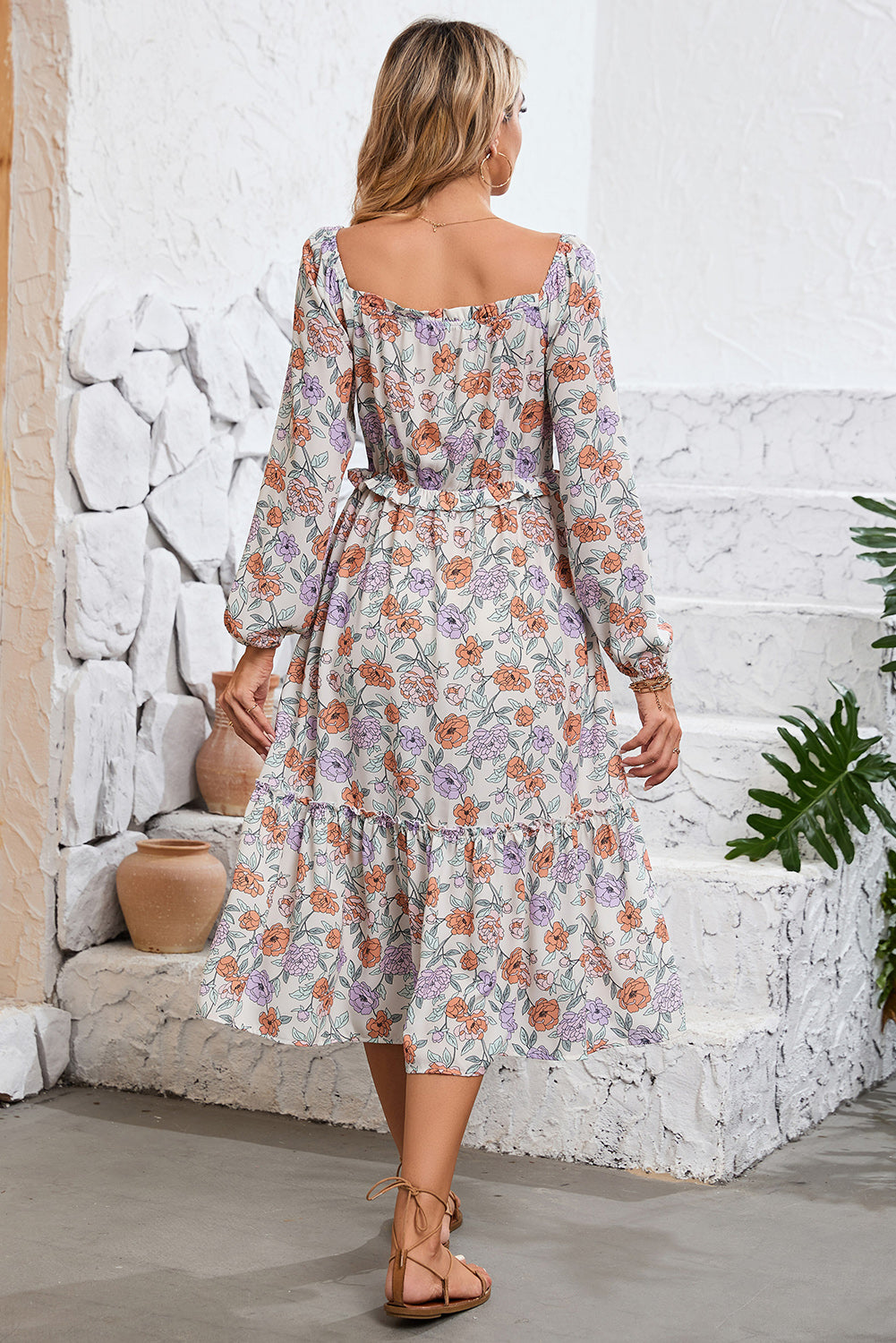 Multicolor Floral Print Smocked Pocketed Flared Midi DressMaterial:100%Polyester



		Get ready to turn heads in this gorgeous floral dress
	
	
		Featuring a square neckline and flowy tiered midi-length skirt silhouett