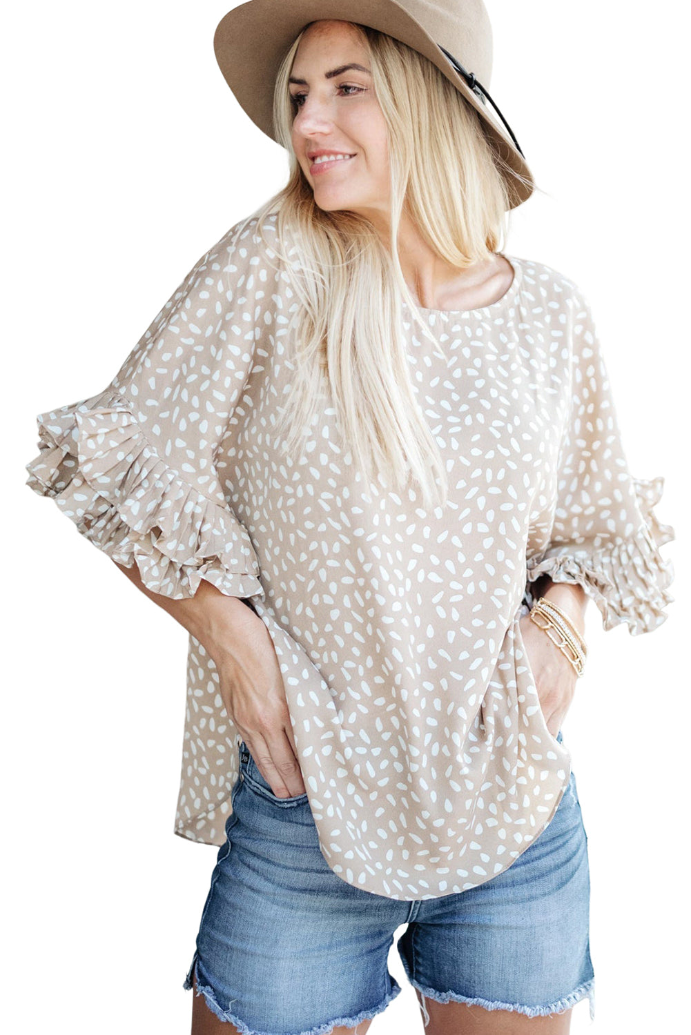 Khaki Spotted Print Loose Fit Ruffle Sleeve BlouseMaterial:100%Polyester



		The blouse is designed with a loose fit, which means it has a relaxed and comfortable silhouette.
	
	
		The ruffles add a feminine a